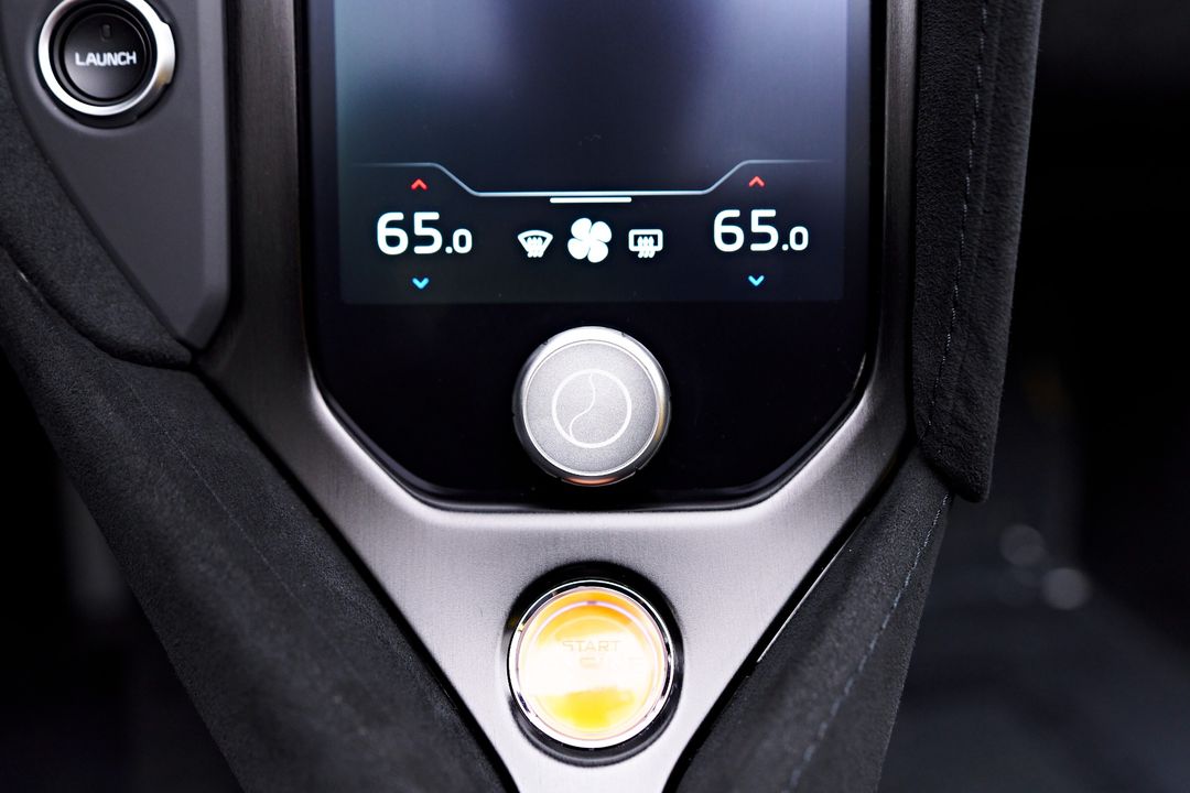 2025 McLaren 750S