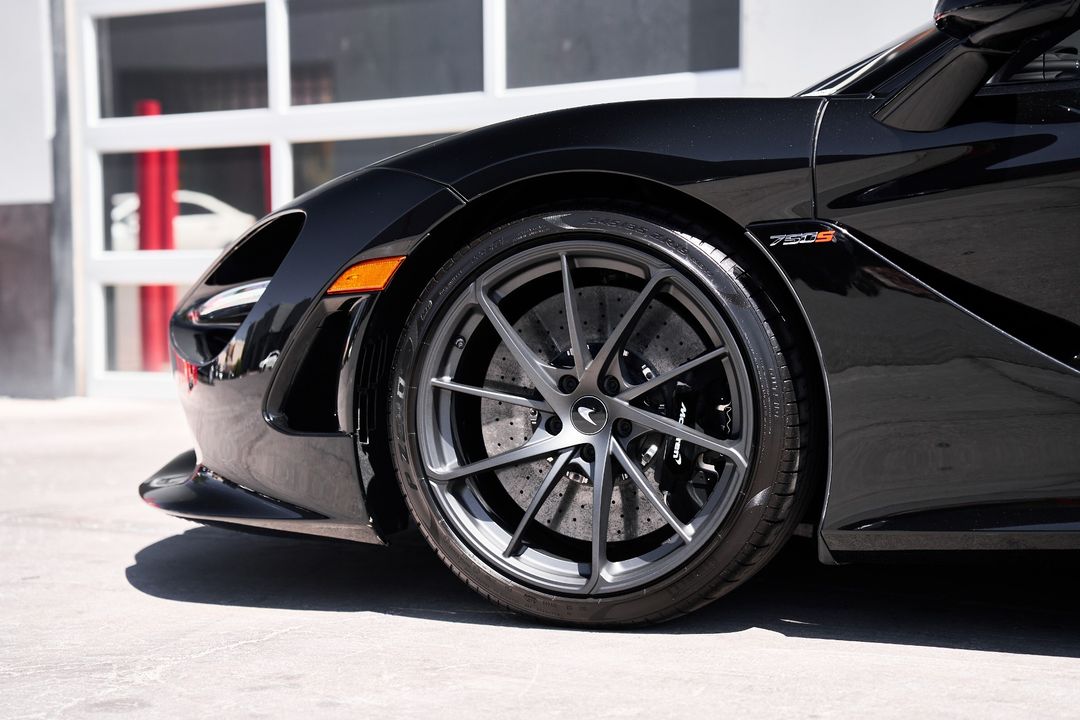 2025 McLaren 750S