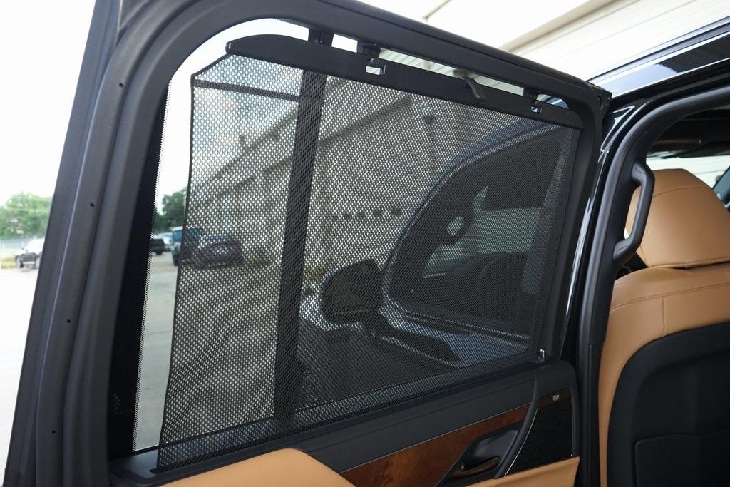 2025 Lexus LX 700H