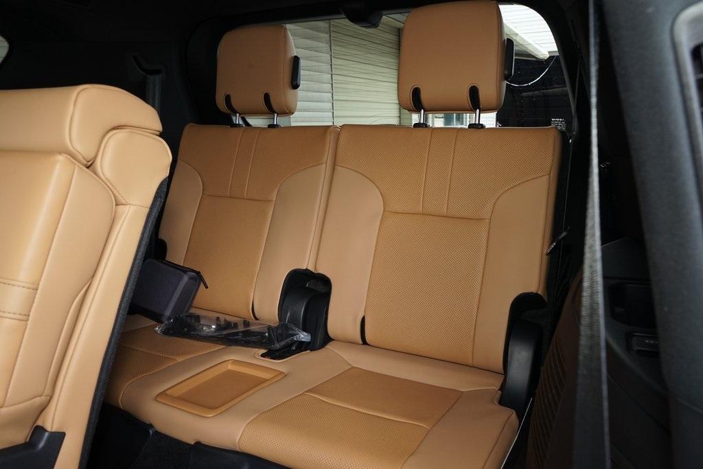 2025 Lexus LX 700H