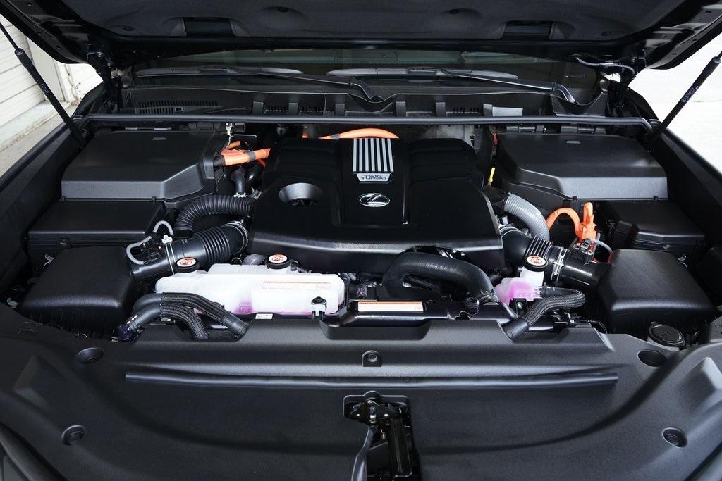 2025 Lexus LX 700H