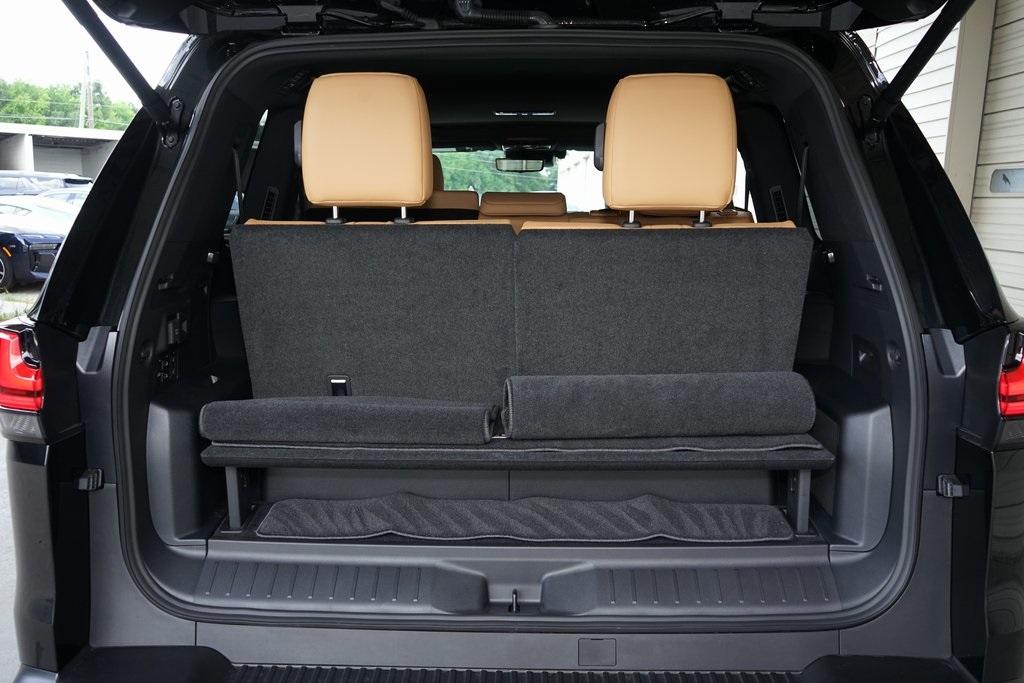 2025 Lexus LX 700H