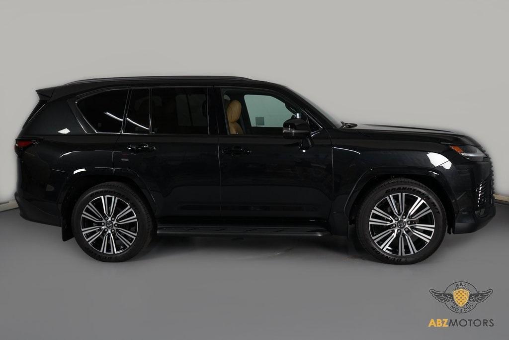 2025 Lexus LX 700H