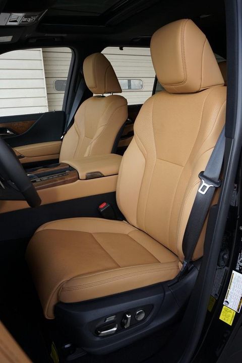 2025 Lexus LX 700H