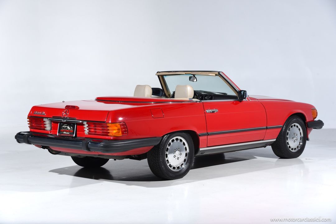 1989 Mercedes-Benz 560-Class