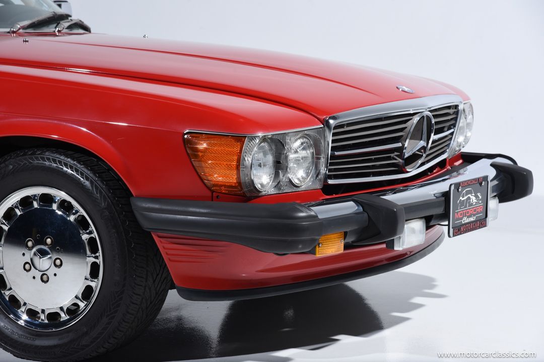 1989 Mercedes-Benz 560-Class