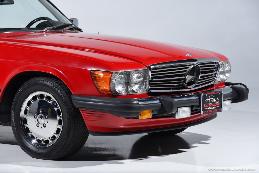 1989 Mercedes-Benz 560-Class