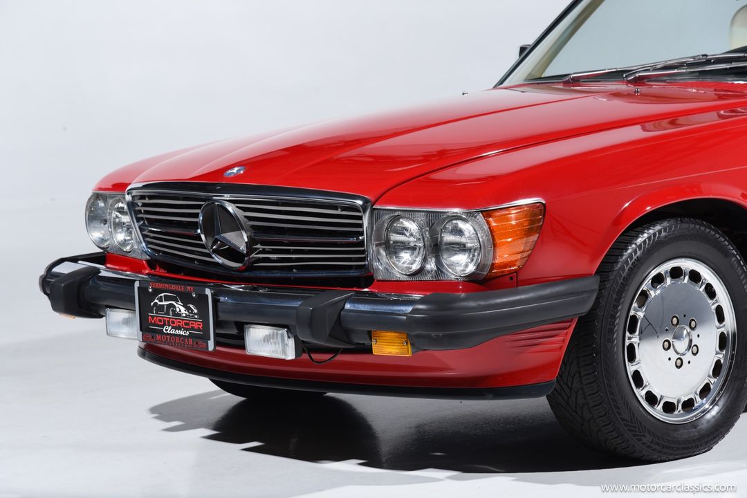 1989 Mercedes-Benz 560-Class