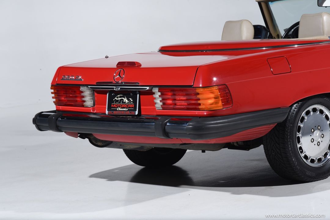 1989 Mercedes-Benz 560-Class
