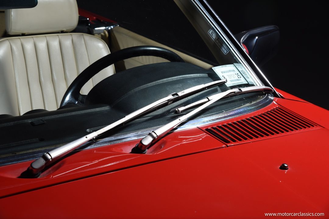 1989 Mercedes-Benz 560-Class