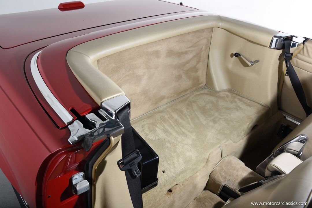 1989 Mercedes-Benz 560-Class