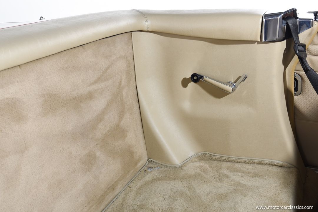 1989 Mercedes-Benz 560-Class