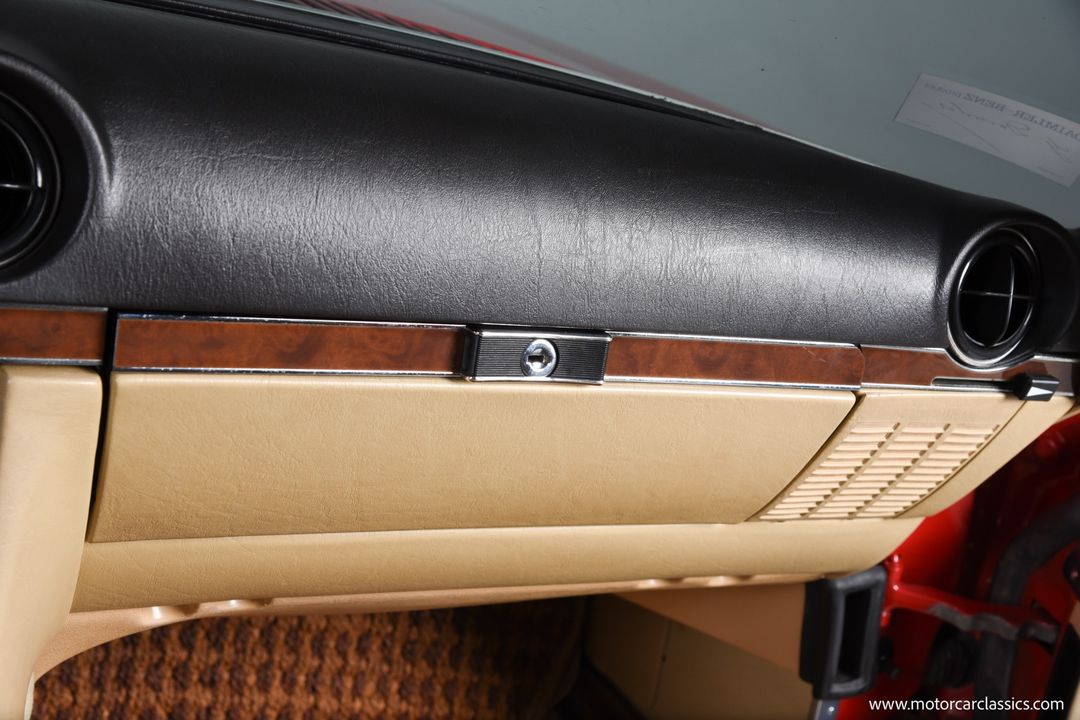 1989 Mercedes-Benz 560-Class