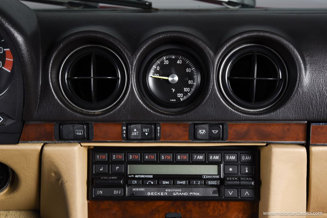 1989 Mercedes-Benz 560-Class