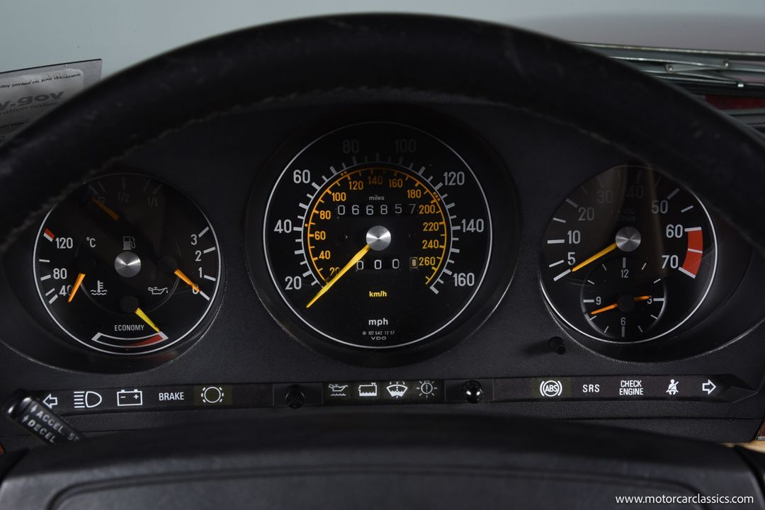 1989 Mercedes-Benz 560-Class