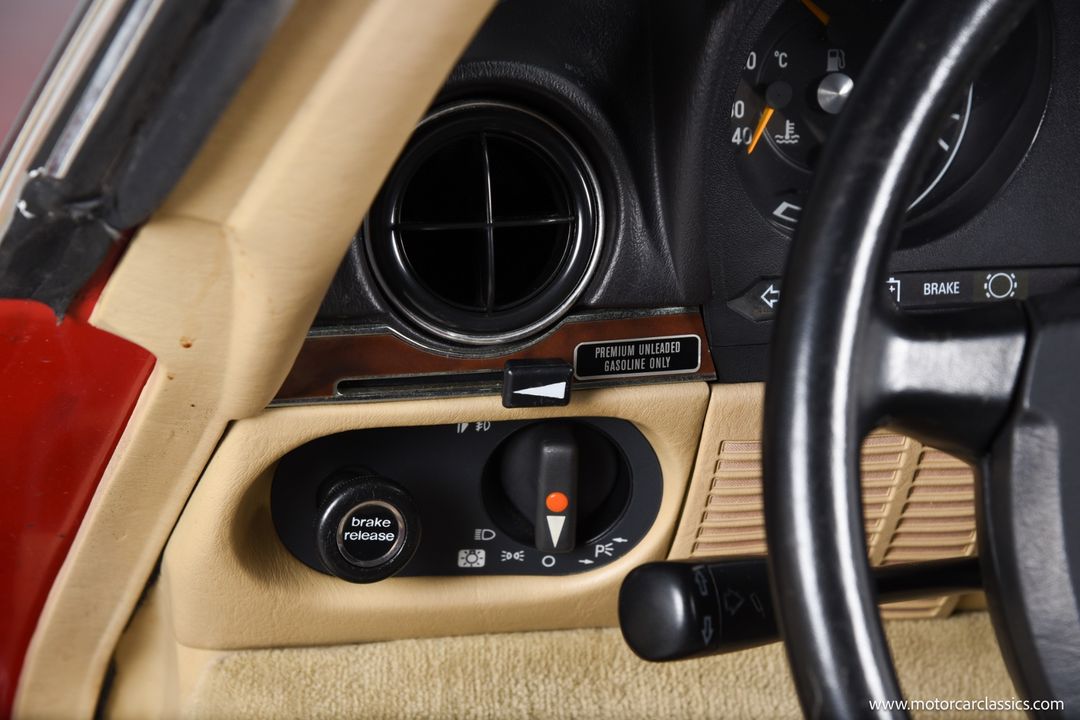 1989 Mercedes-Benz 560-Class