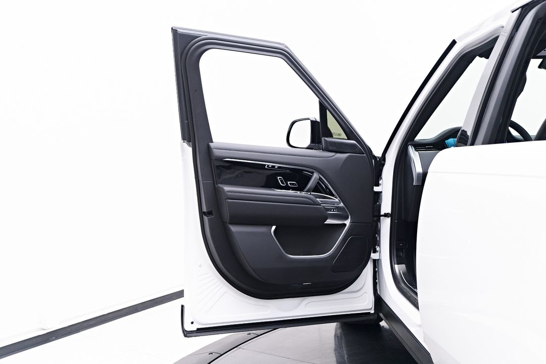 2025 Land Rover Range Rover