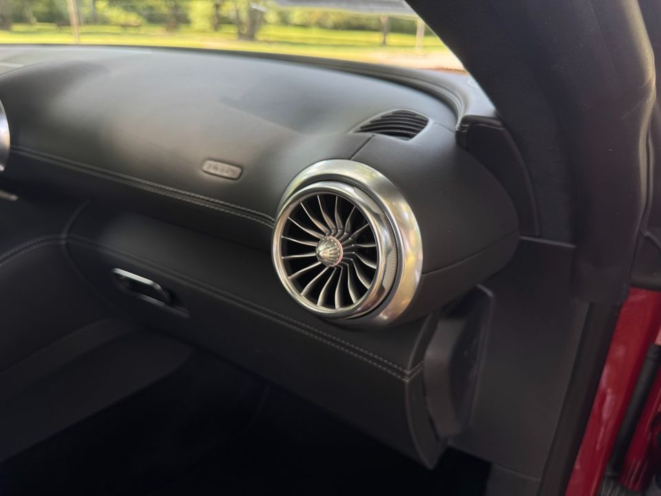 2022 Mercedes-Benz SL 63