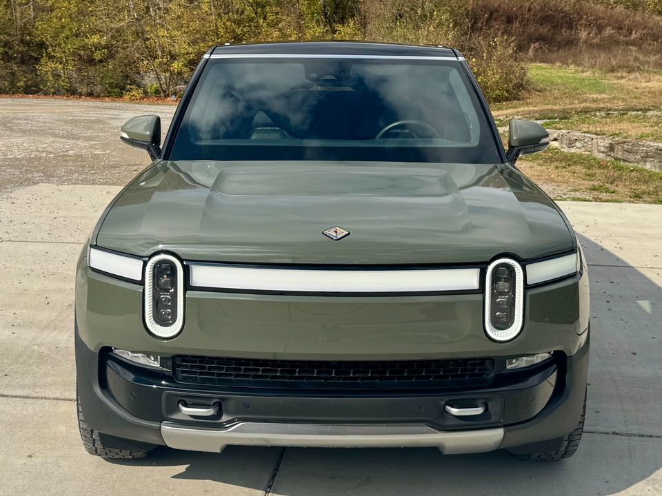 2024 Rivian R1S