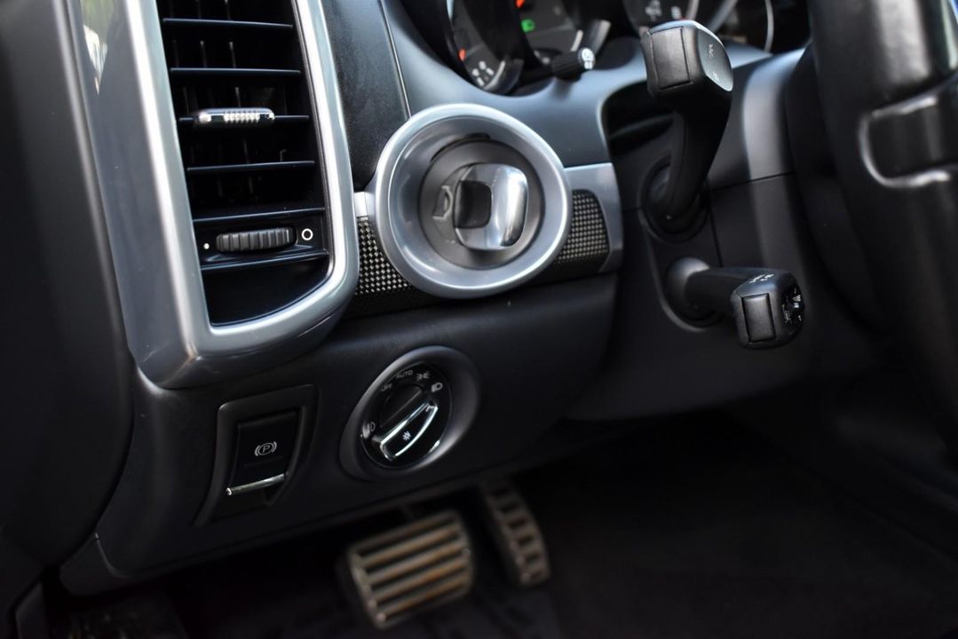 2014 Porsche Cayenne Turbo