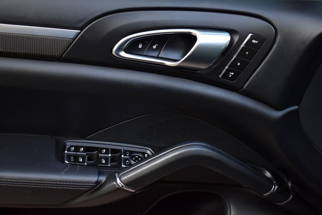 2014 Porsche Cayenne Turbo