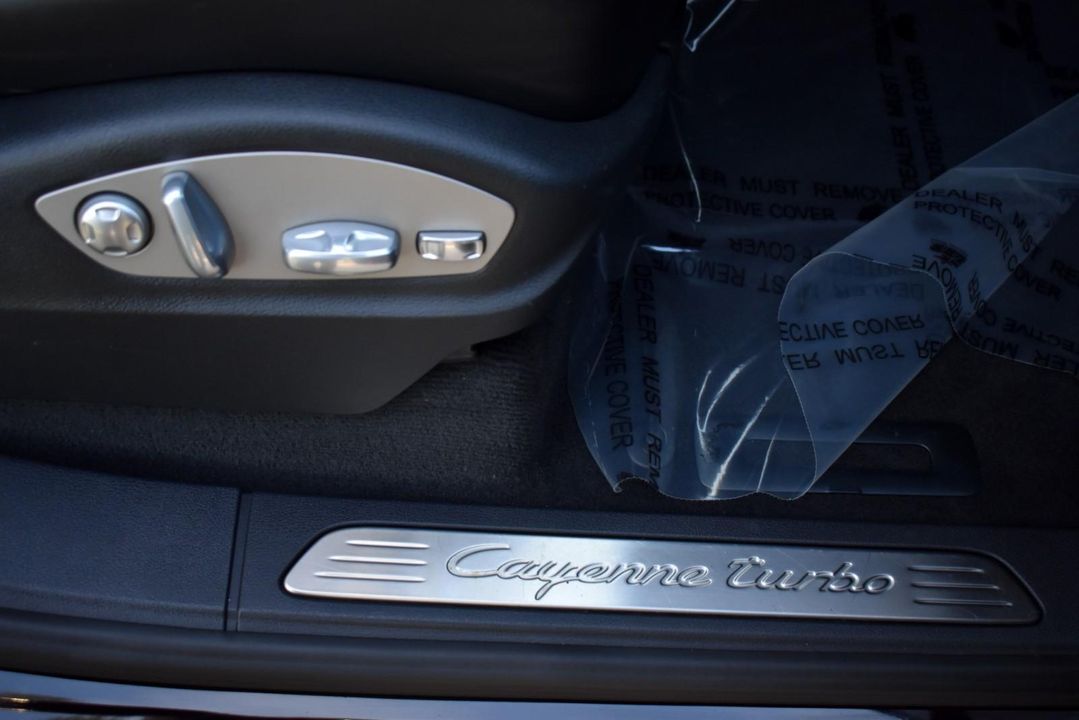 2014 Porsche Cayenne Turbo