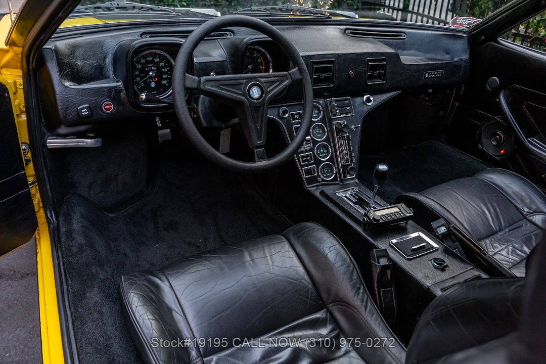 1972 DeTomaso Pantera