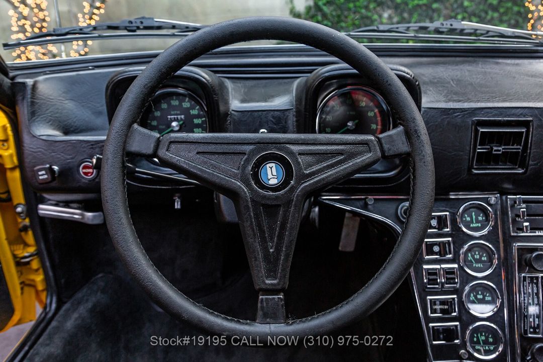 1972 DeTomaso Pantera