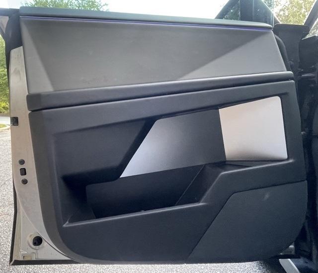 2024 Tesla Cybertruck