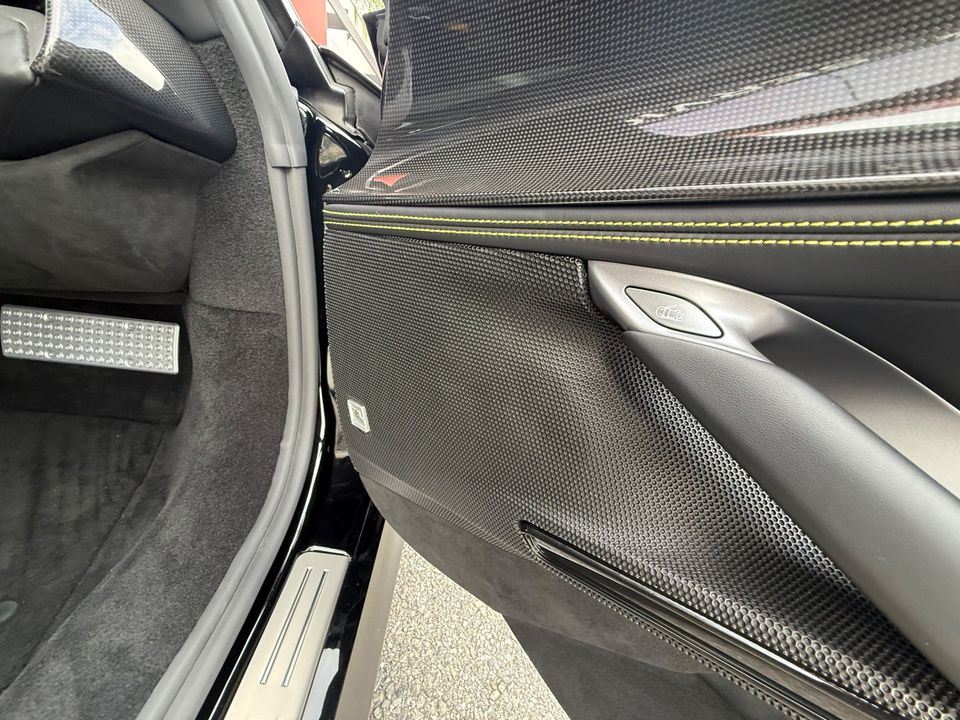 2021 Ferrari SF90 Stradale