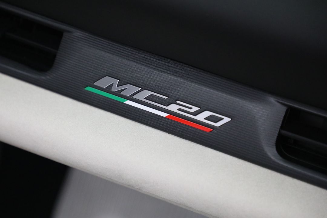 2023 Maserati MC20