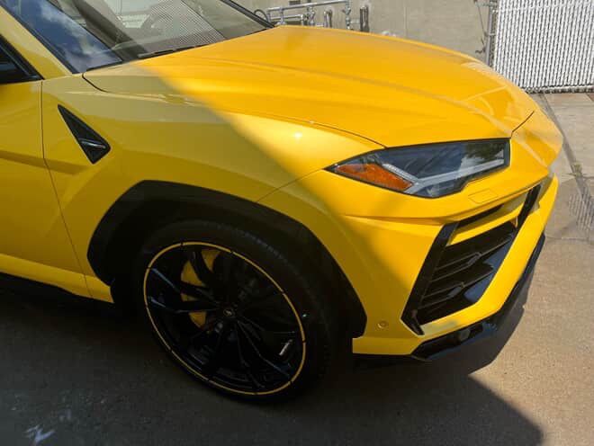 2022 Lamborghini Urus (Pearl Capsule)