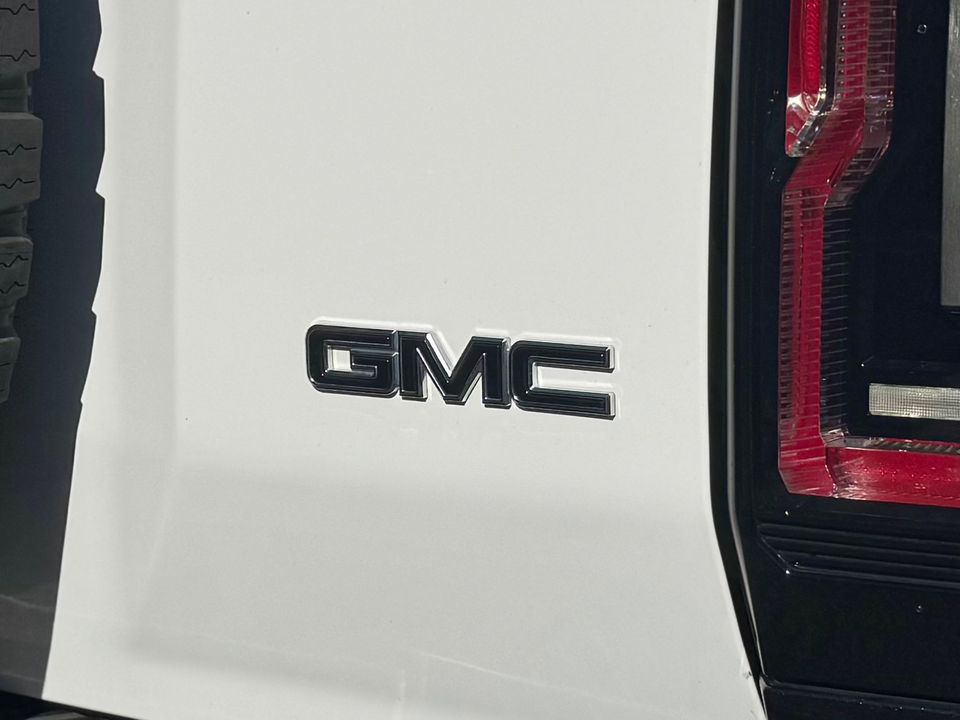 2025 GMC HUMMER EV