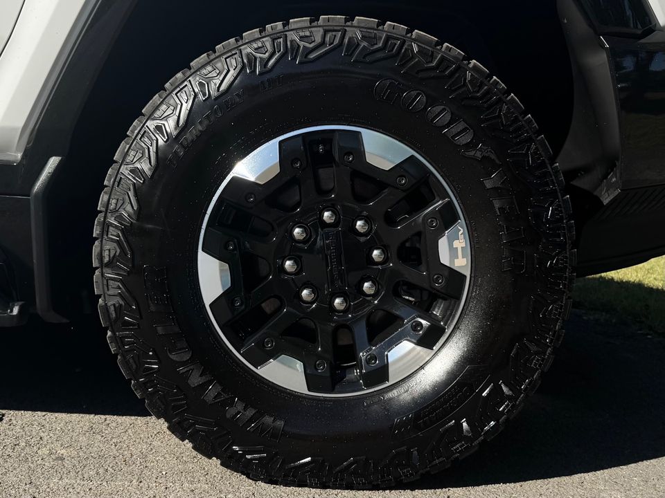 2025 GMC HUMMER EV