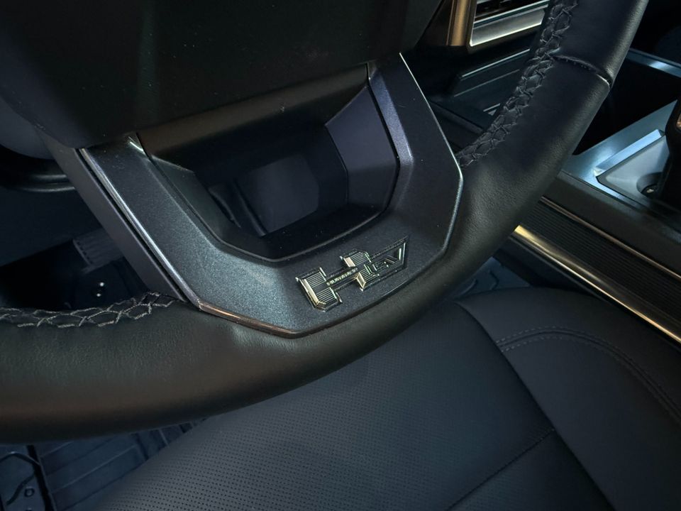 2025 GMC HUMMER EV