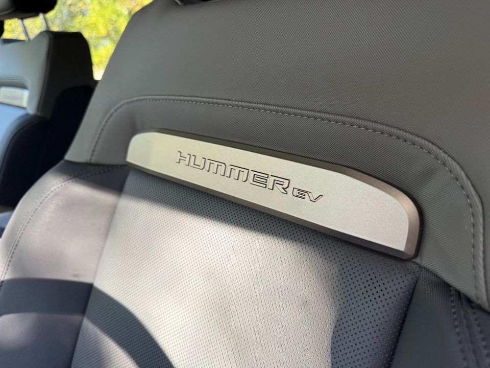 2025 GMC HUMMER EV