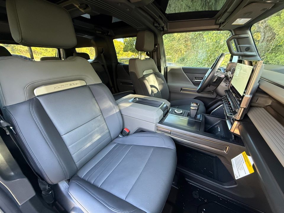 2025 GMC HUMMER EV