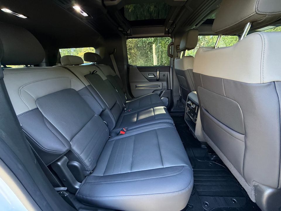 2025 GMC HUMMER EV