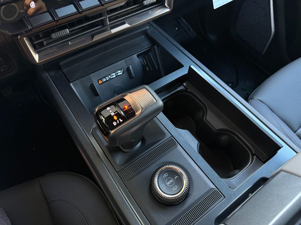 2025 GMC HUMMER EV