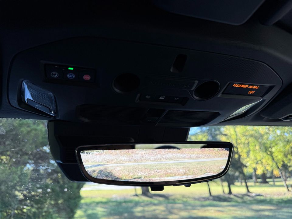 2025 GMC HUMMER EV