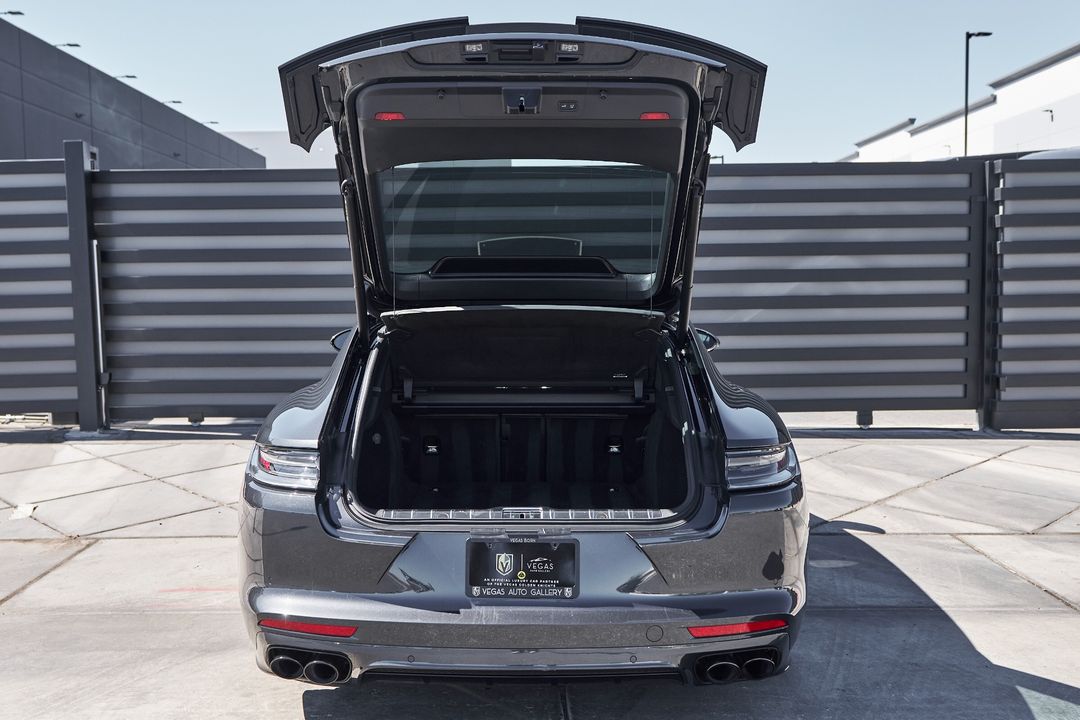 2022 Porsche Panamera