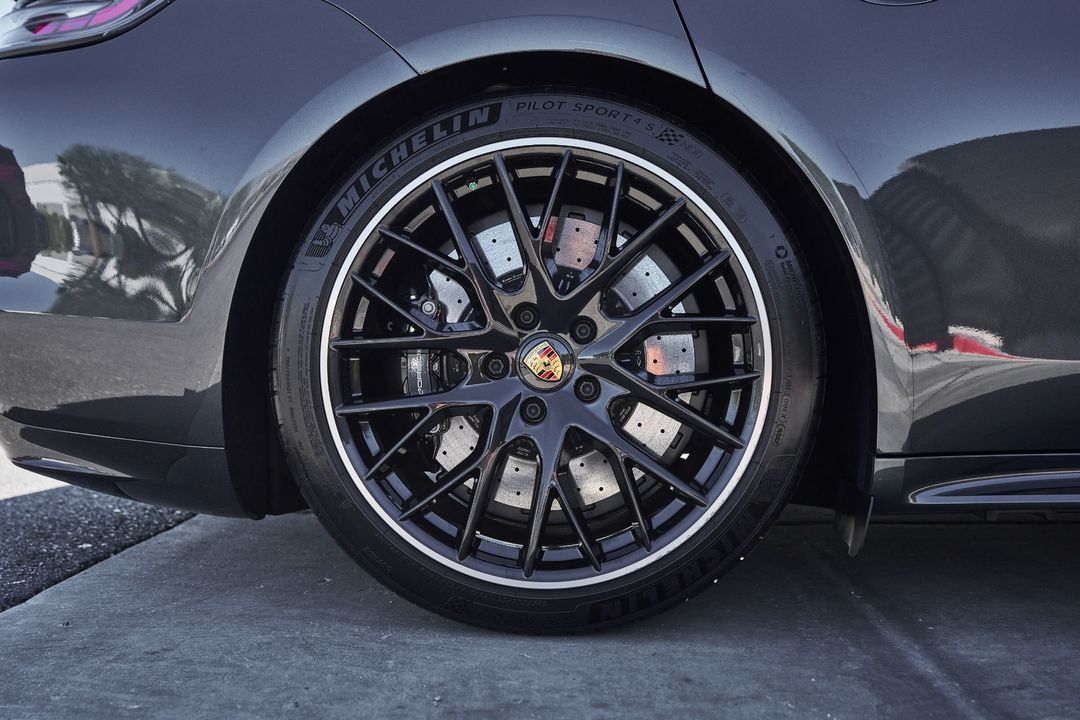 2022 Porsche Panamera