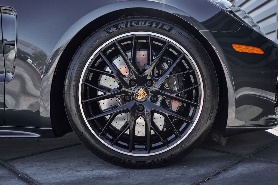 2022 Porsche Panamera
