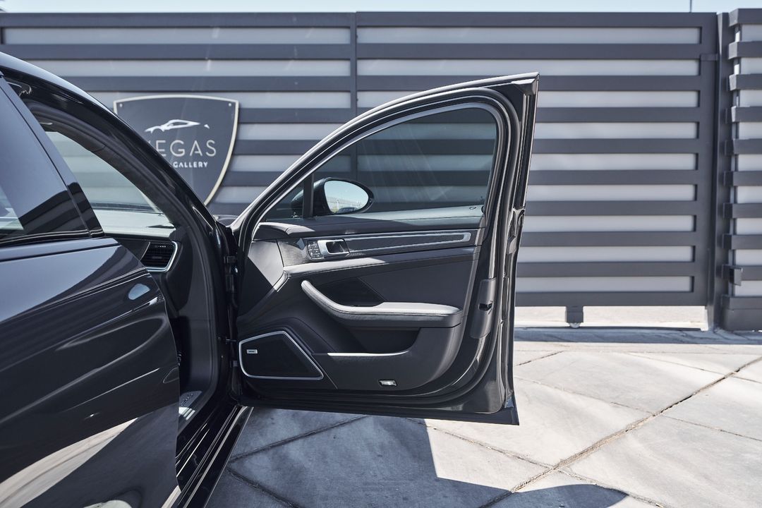 2022 Porsche Panamera