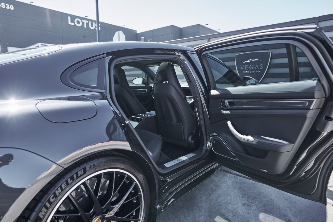 2022 Porsche Panamera