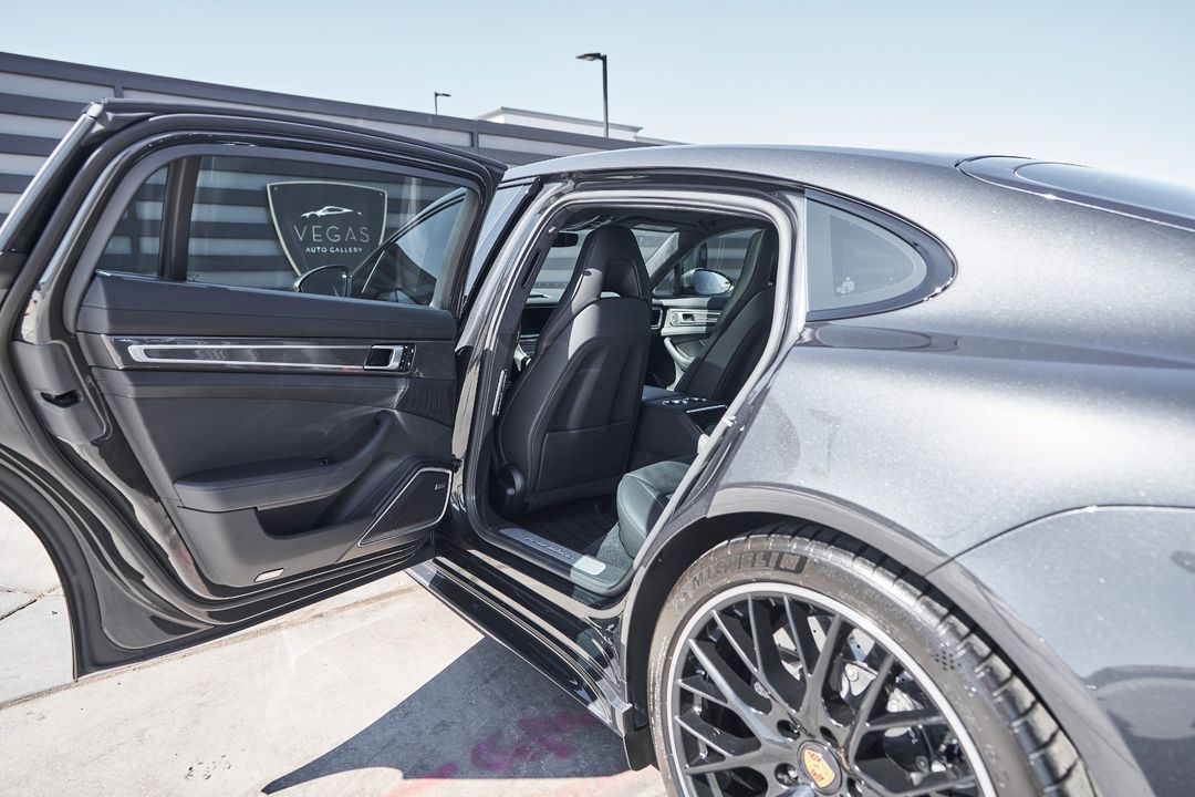 2022 Porsche Panamera