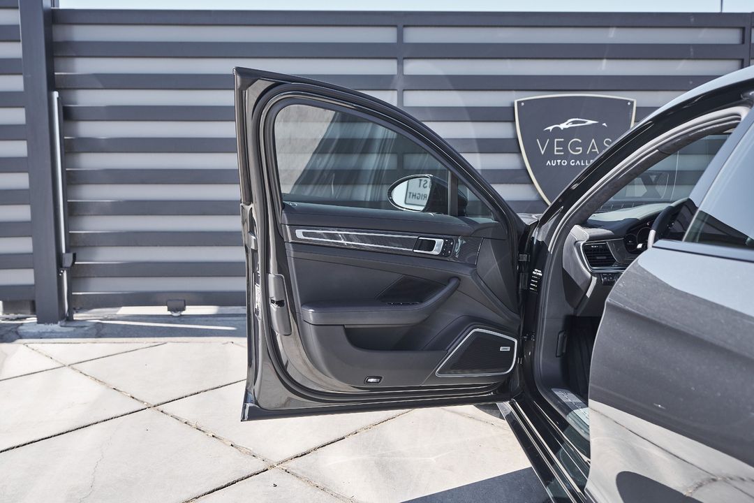 2022 Porsche Panamera
