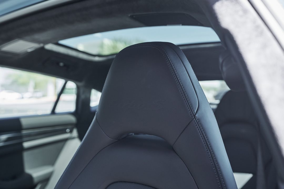2022 Porsche Panamera
