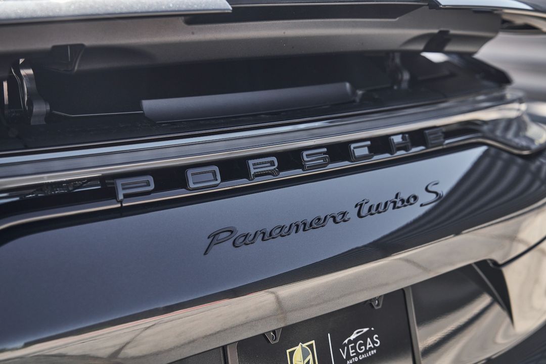 2022 Porsche Panamera