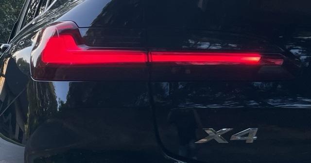 2023 BMW X4